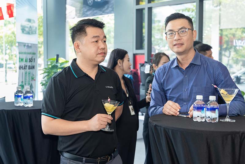 Khai trương showroom ô tô geely võ văn kiệt